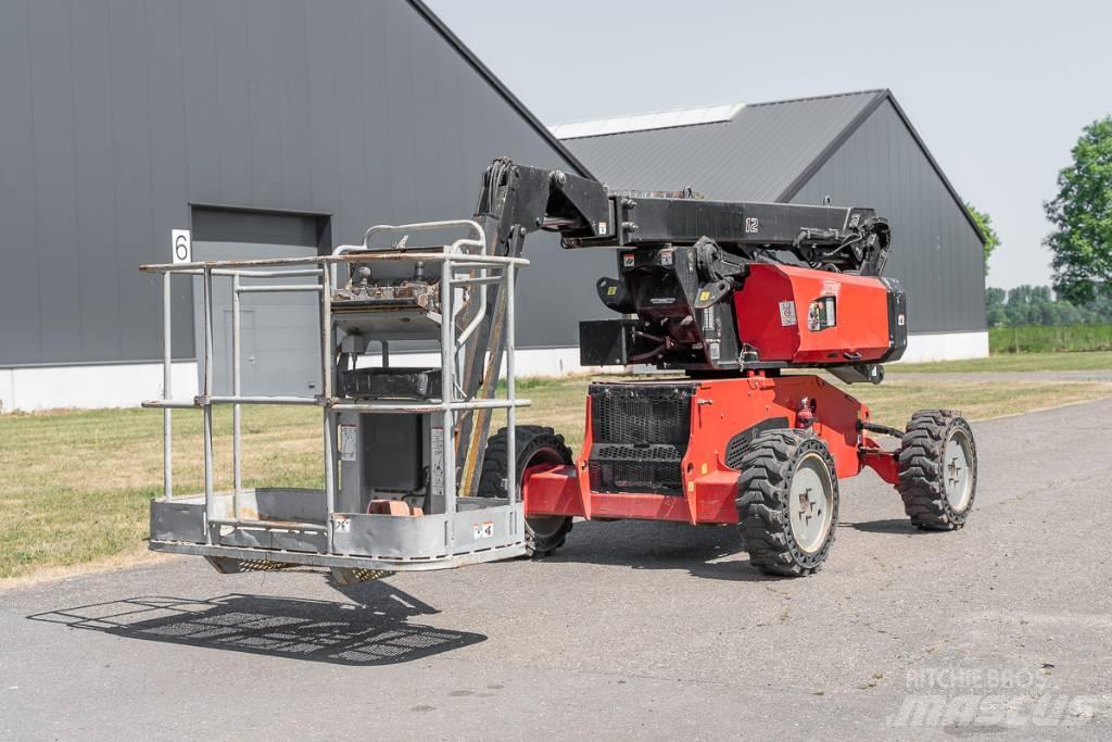 Manitou ManGo 12 Plataforma de trabajo articulada