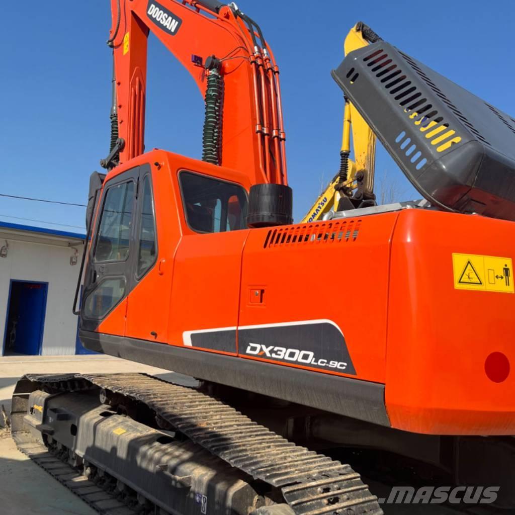 Doosan DX 300 Excavadoras de cadenas