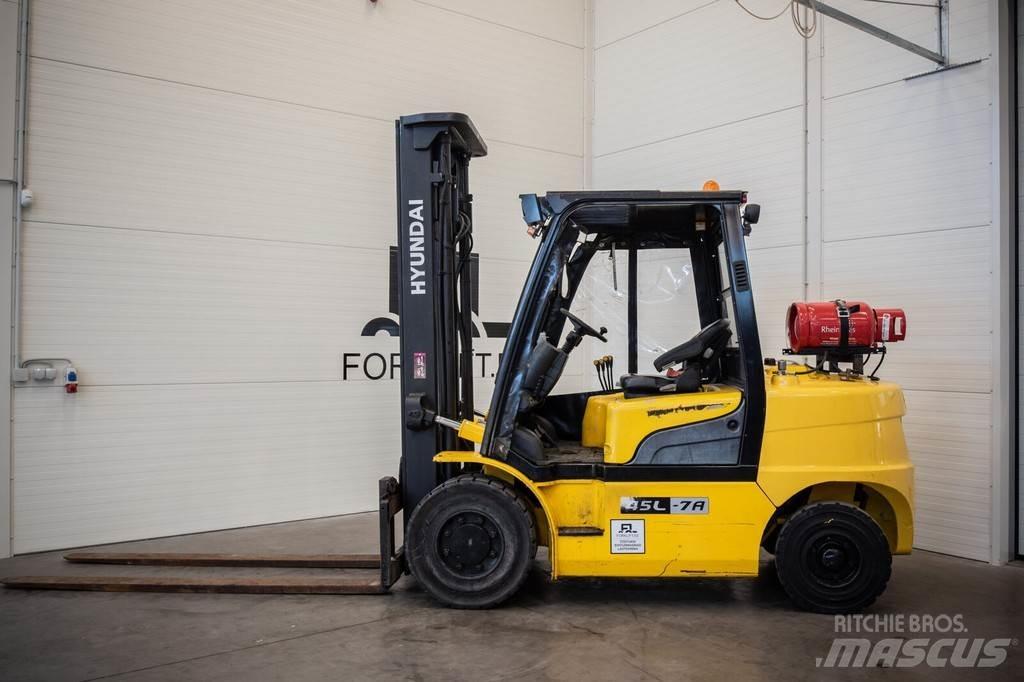 Hyundai 45L-7A Carretillas LPG