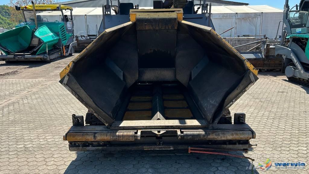Volvo ABG TITAN 5820 Asfaltadoras