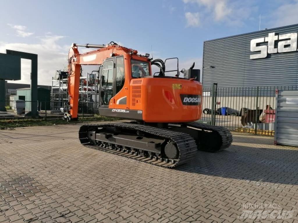 Doosan DX 235 LCR-5 Excavadoras de cadenas