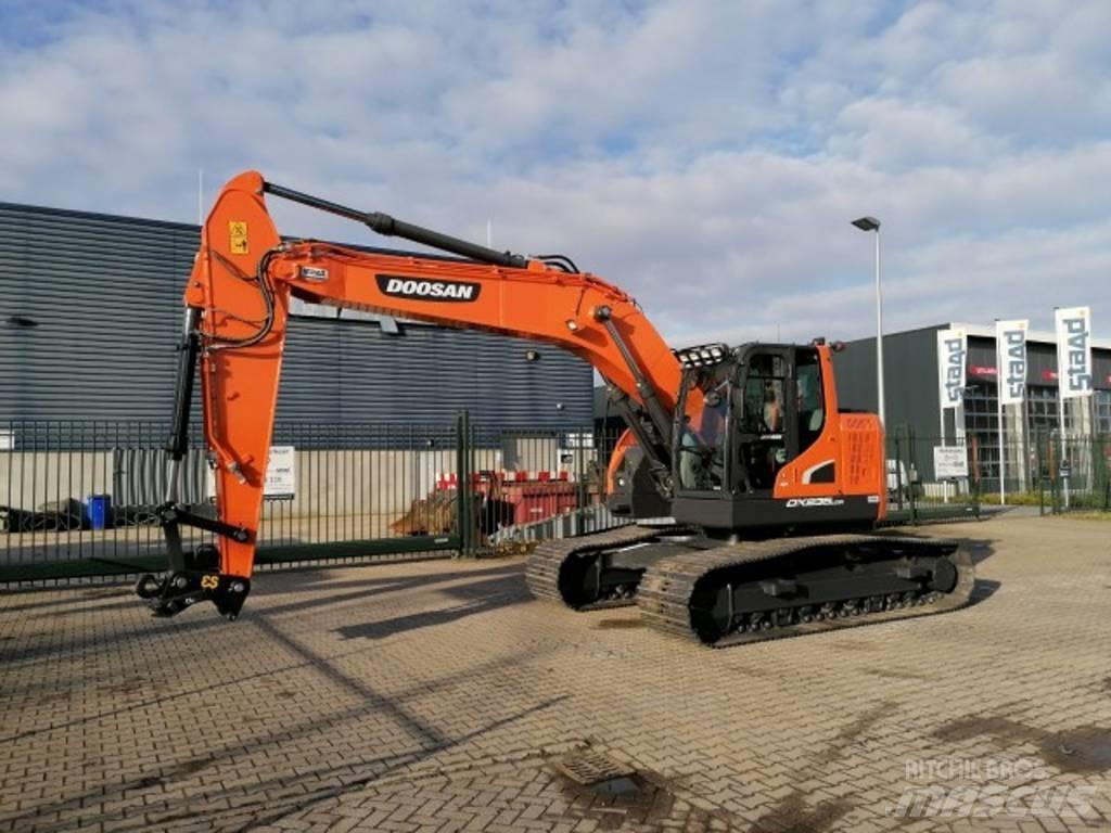 Doosan DX 235 LCR-5 Excavadoras de cadenas