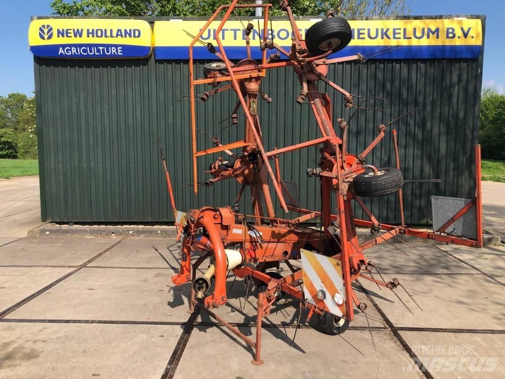 Kuhn GF 6301 M H O Rastrillos y henificadores