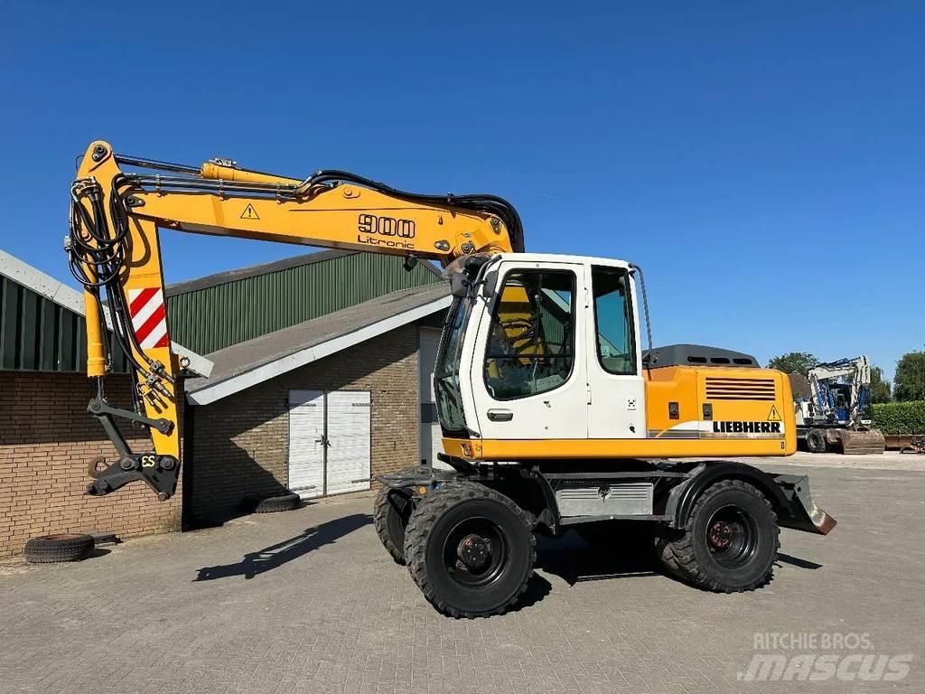 Liebherr A900C Excavadoras de ruedas