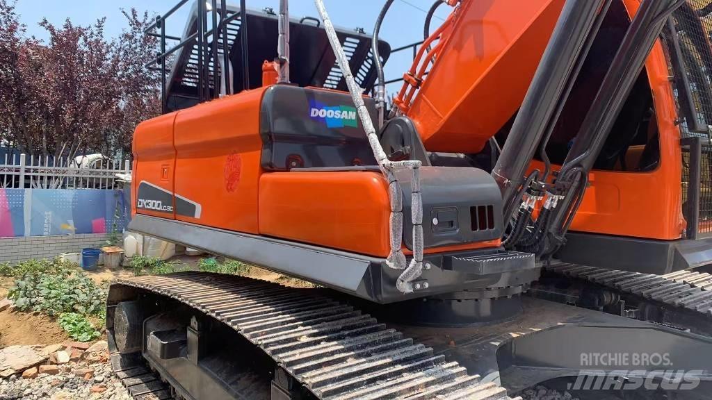 Doosan DX 300 LC Excavadoras de cadenas