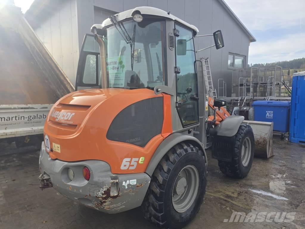 Atlas AR 65 Cargadoras sobre ruedas