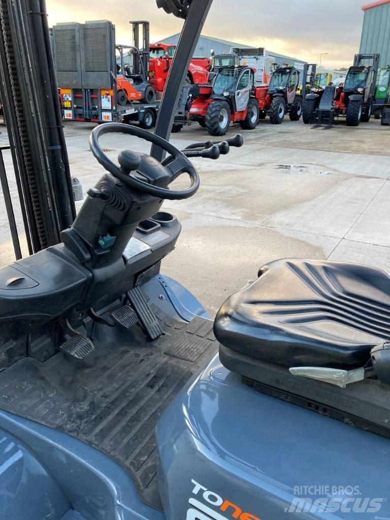 Toyota 02-8 FDF 25 Carretillas diesel
