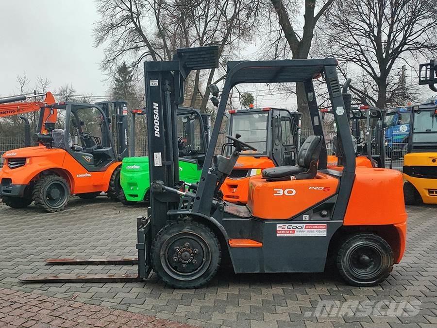 Doosan D30G Carretillas diesel