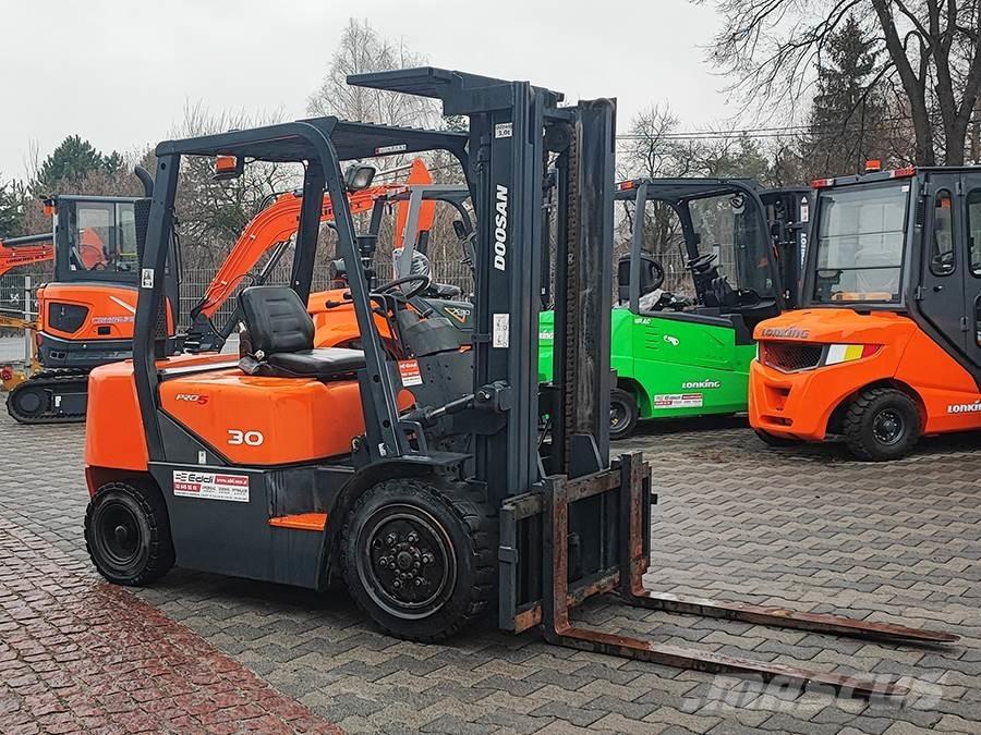 Doosan D30G Carretillas diesel