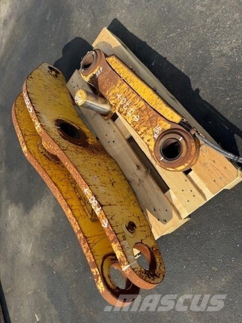 Komatsu BUCKET LINK Cucharones