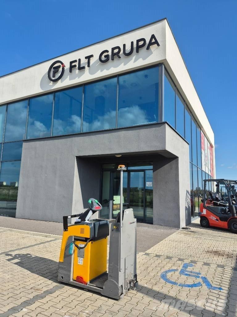 Jungheinrich EZS 130 Cabeza tractora