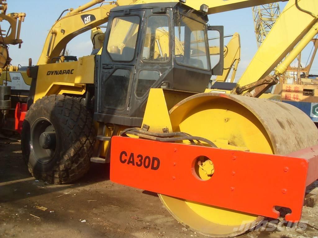 Dynapac CA 30 D Rodillos de un solo tambor