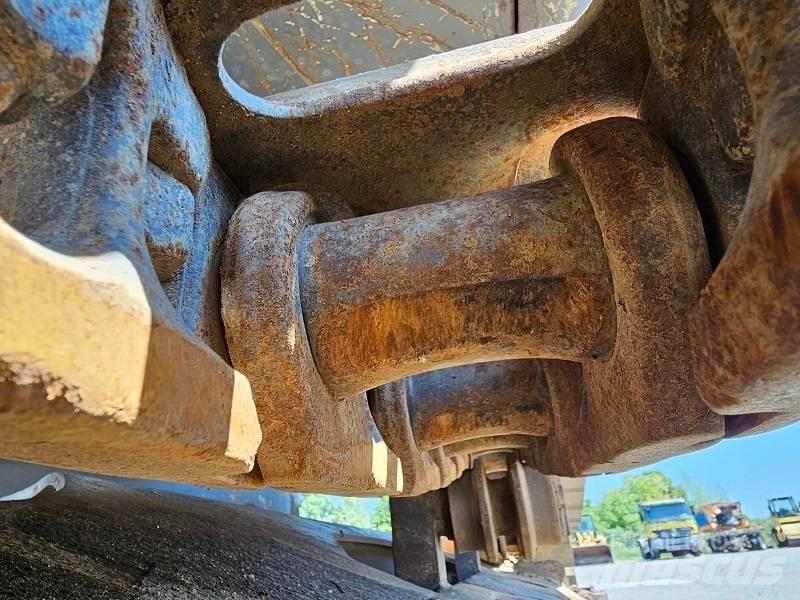 Volvo EC 240 B N LC Excavadoras de cadenas