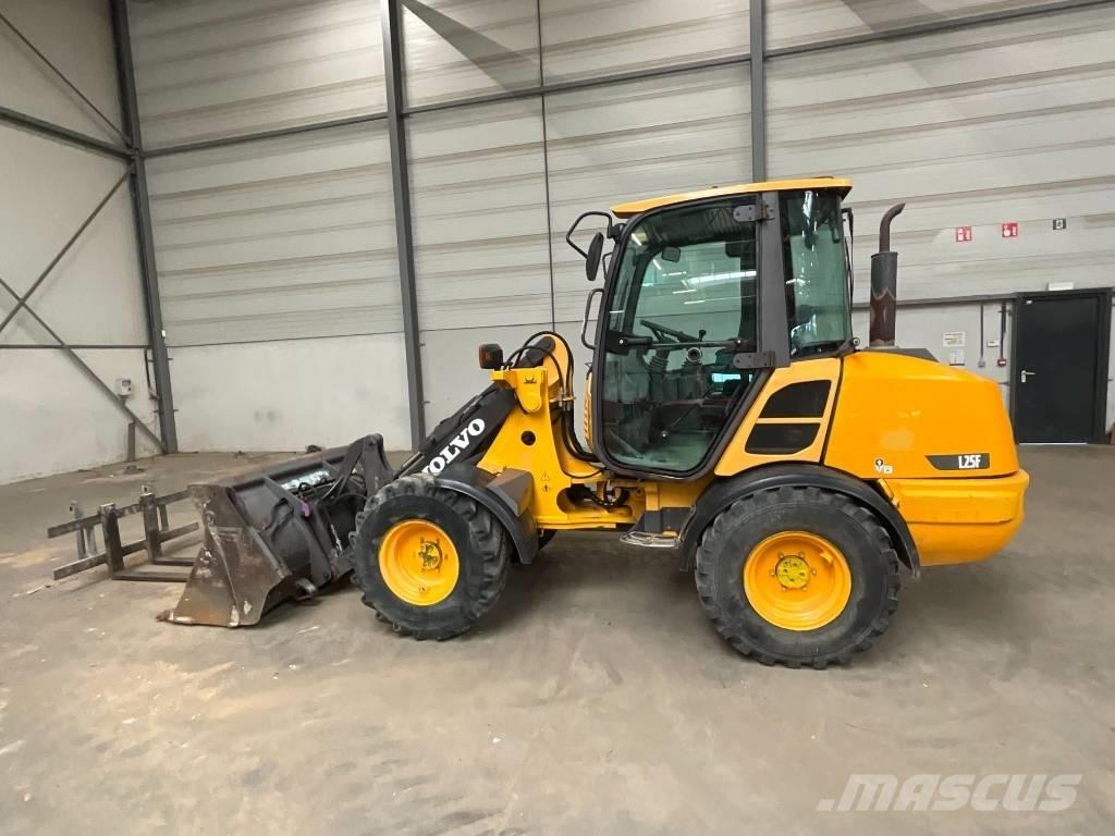Volvo L 25 F Cargadoras sobre ruedas