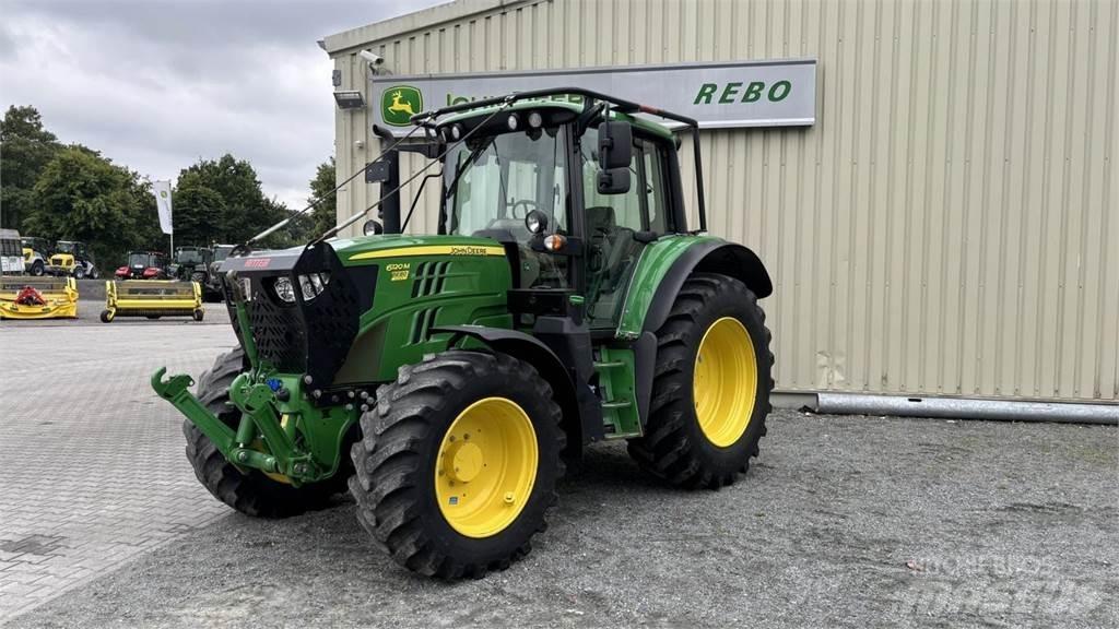 John Deere 6120M Tractores compactos
