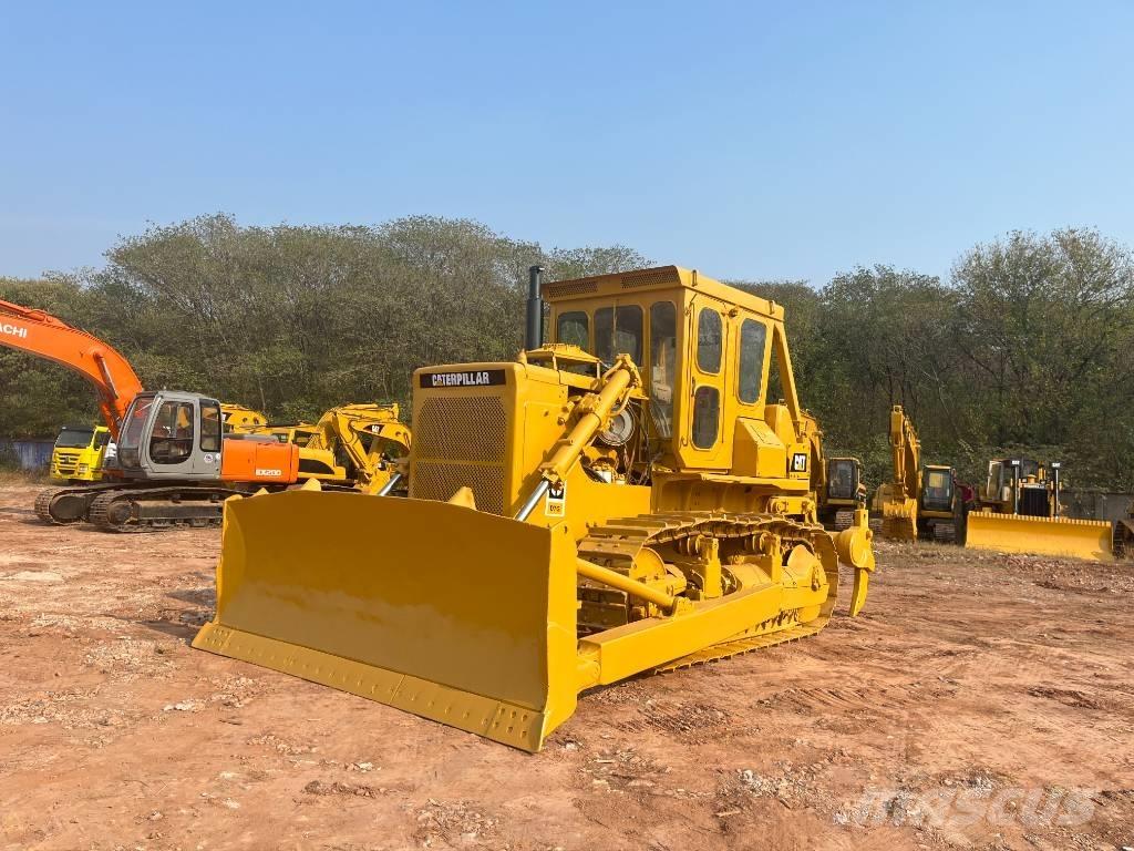 CAT D7G Buldozer sobre oruga