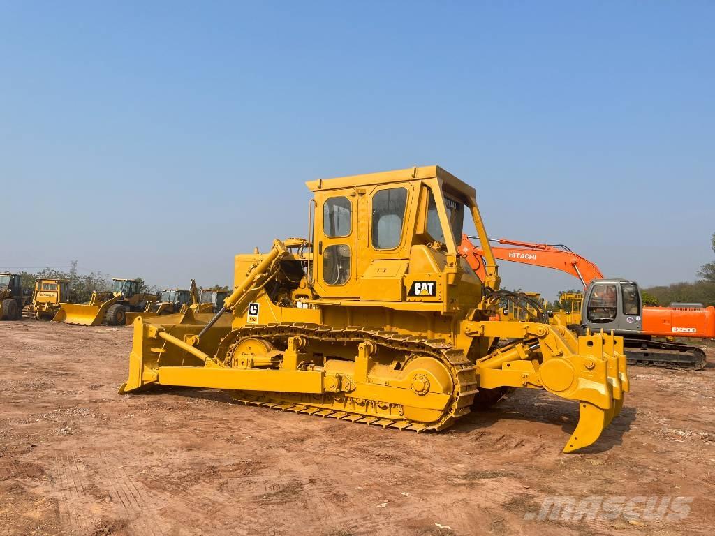 CAT D7G Buldozer sobre oruga