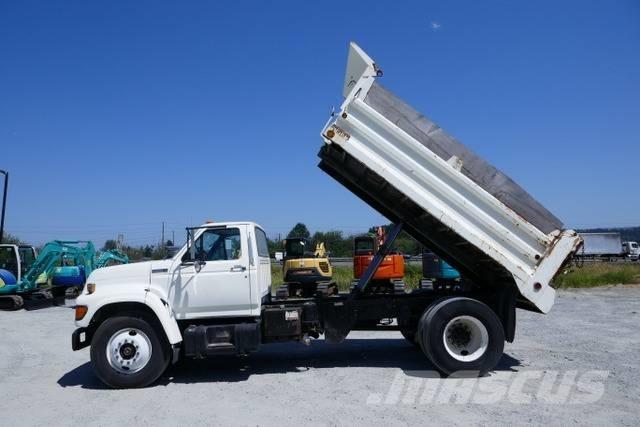 Ford F 800 Camiones bañeras basculantes o volquetes