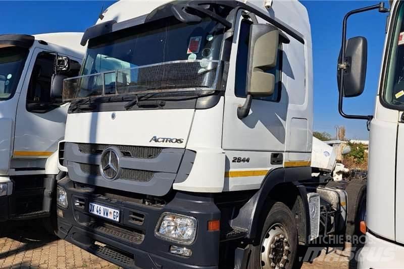 Mercedes-Benz 2644 Otros camiones