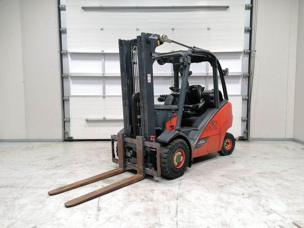 Linde H30T-02 Carretillas LPG