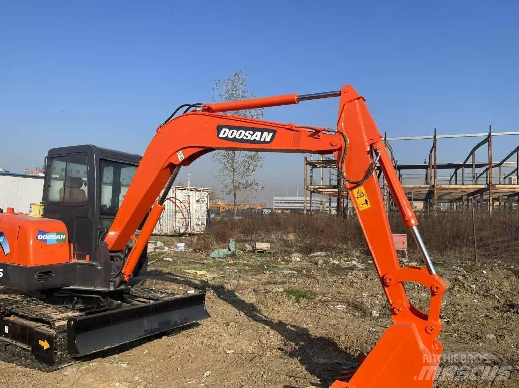 Doosan DH 55 Mini excavadoras < 7t