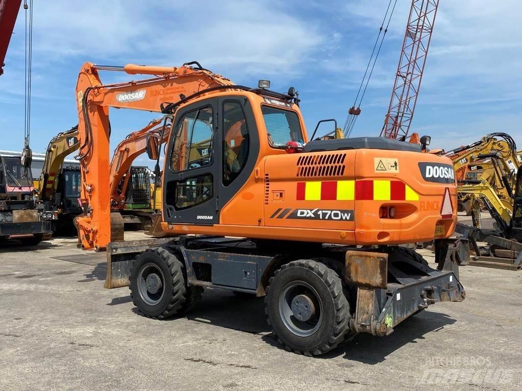 Doosan DX170W NVT Excavadoras de ruedas