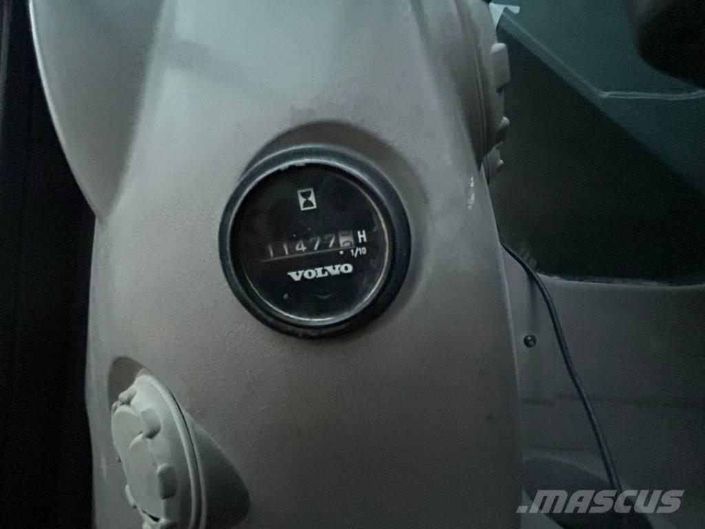 Volvo ECR 235 Excavadoras de cadenas