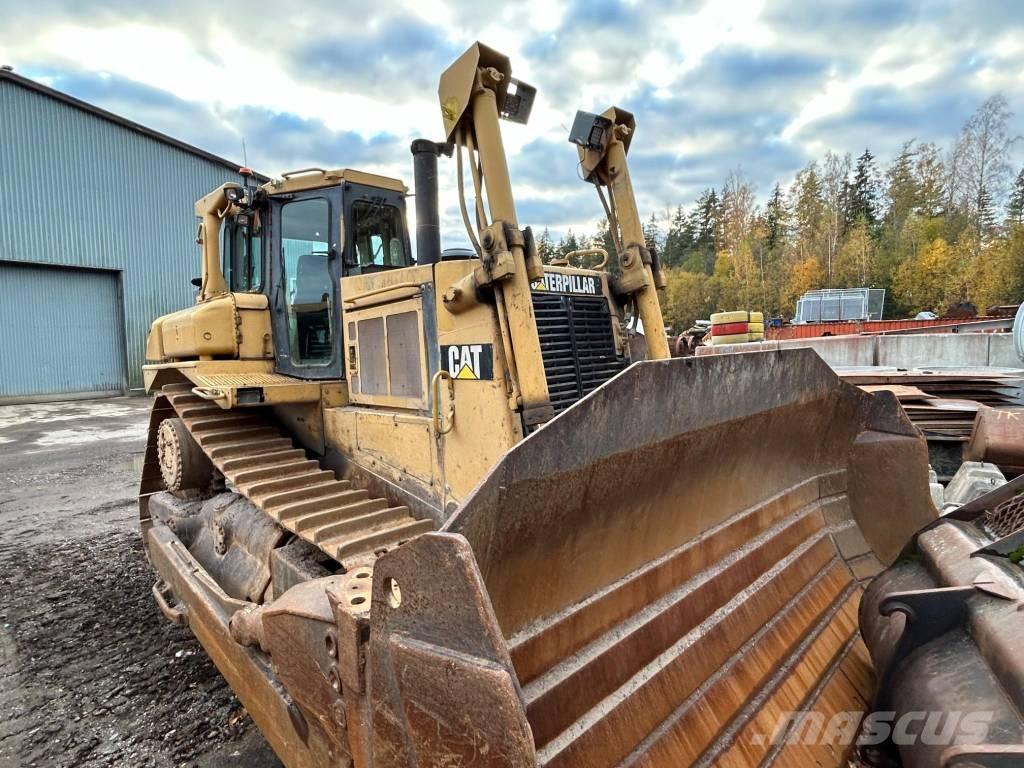 CAT D 8 N Buldozer sobre oruga