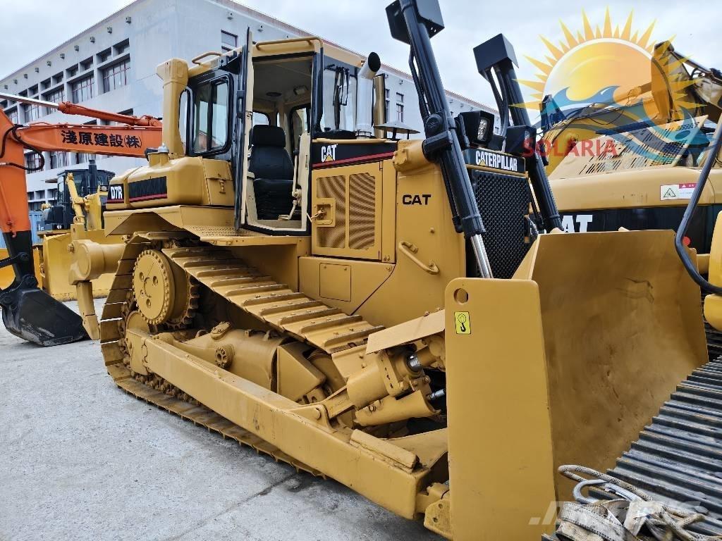 CAT D 7 R Buldozer sobre oruga