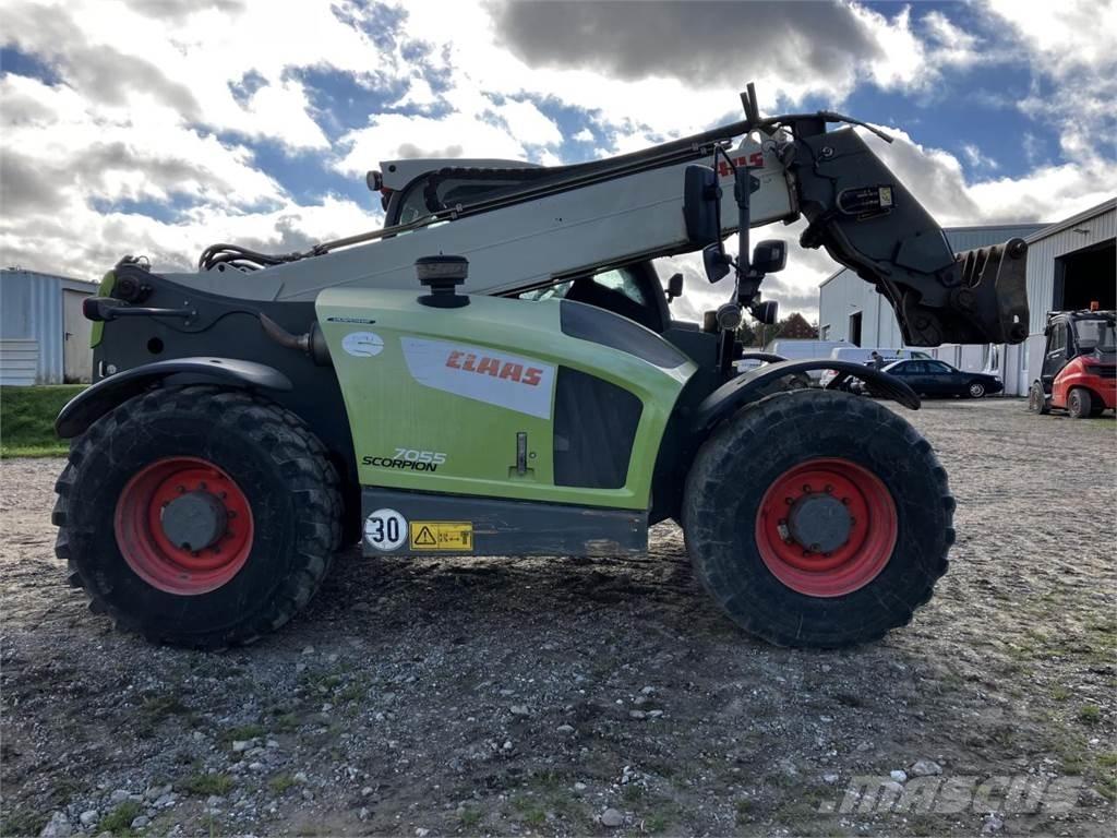 CLAAS 7055 Manipuladores telescópicos agrícolas