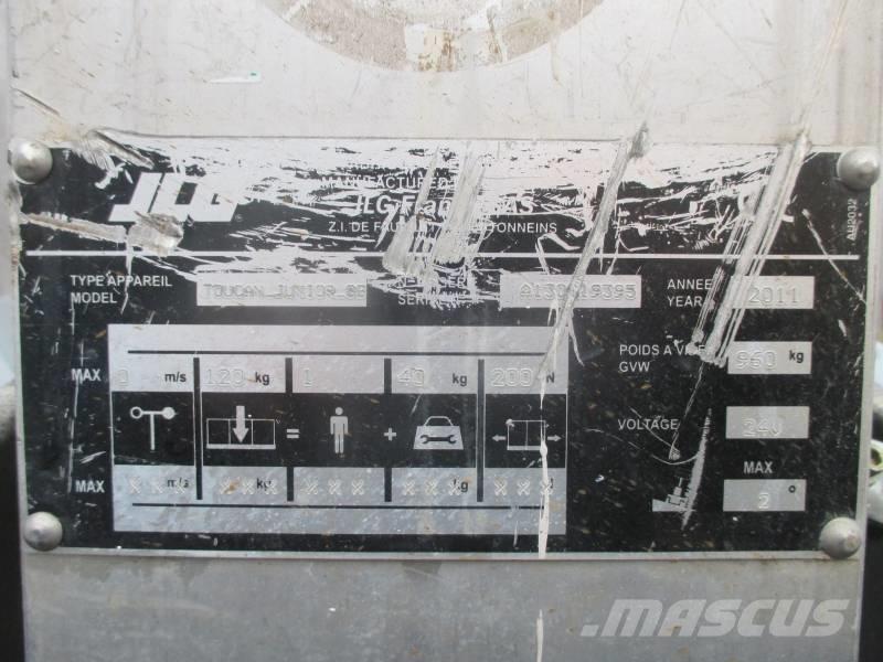 JLG Toucan Junior 8 Ascensores de personal y montacargas de acceso