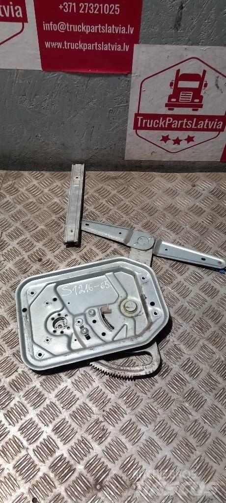 Scania R 440    2572349 Cabinas e interior