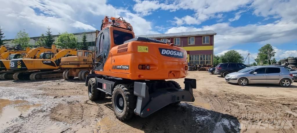 Doosan DX 160 W Excavadoras de ruedas
