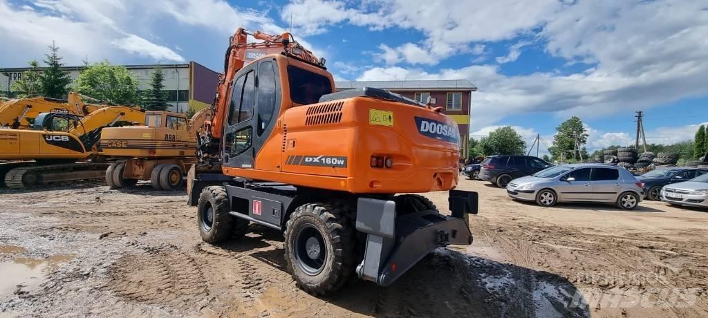 Doosan DX 160 W Excavadoras de ruedas