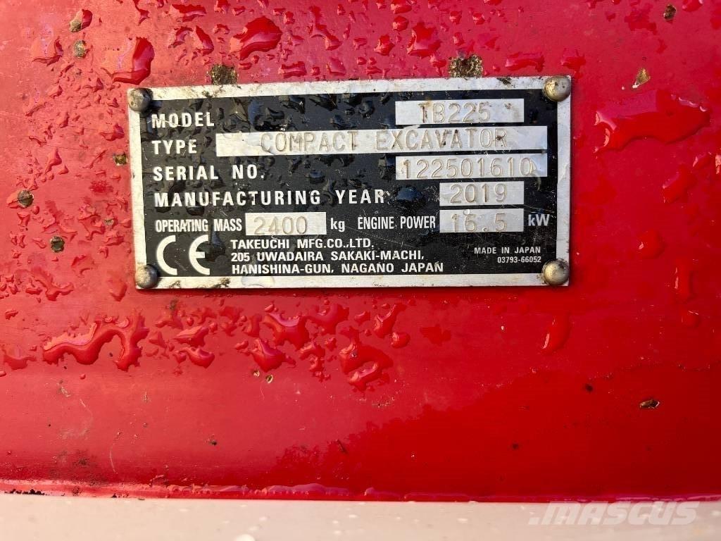 Takeuchi TB 225 Mini excavadoras < 7t