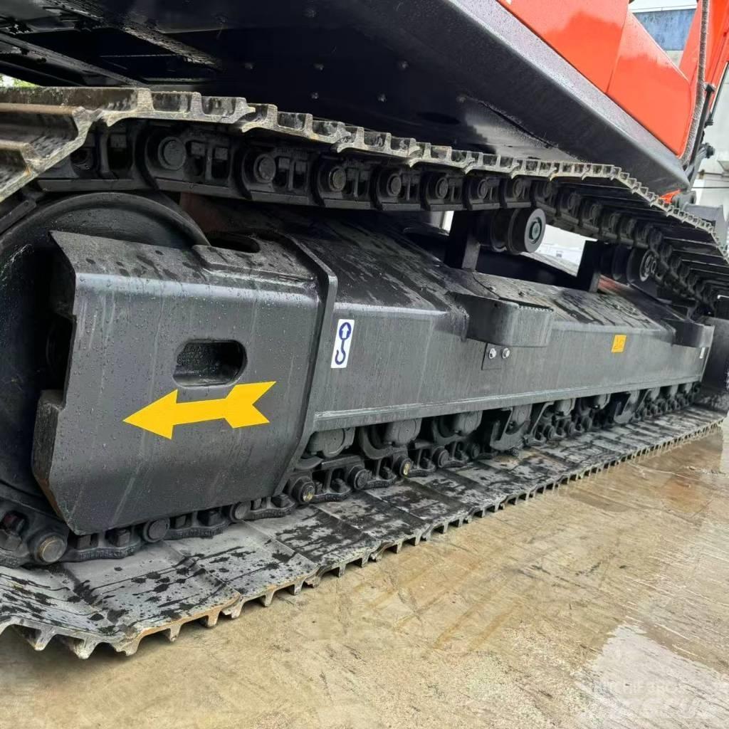 Doosan DX 225 LCA Excavadoras de cadenas