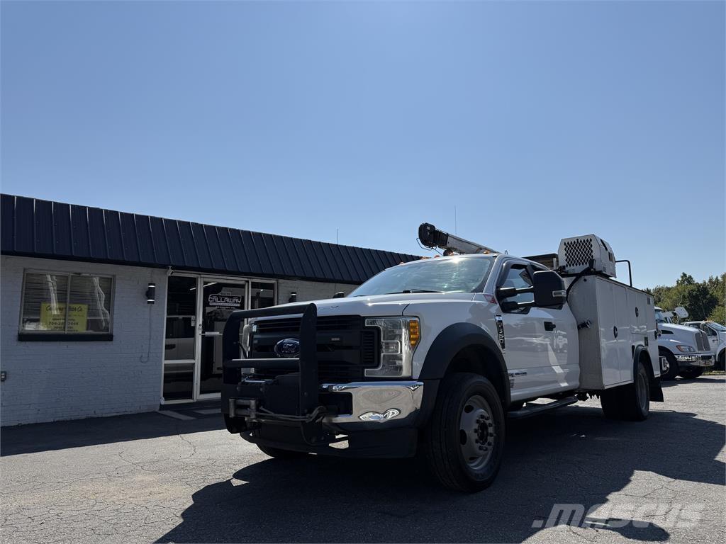 Ford F550 Vehículos - Taller