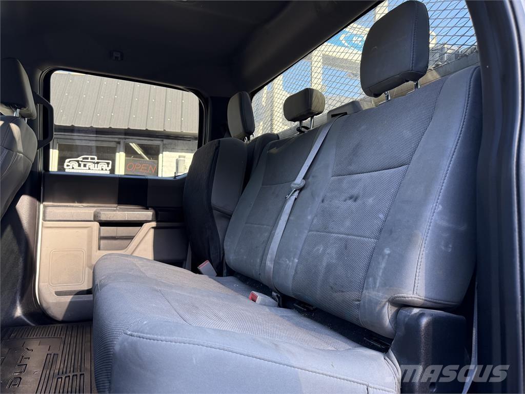 Ford F550 Vehículos - Taller