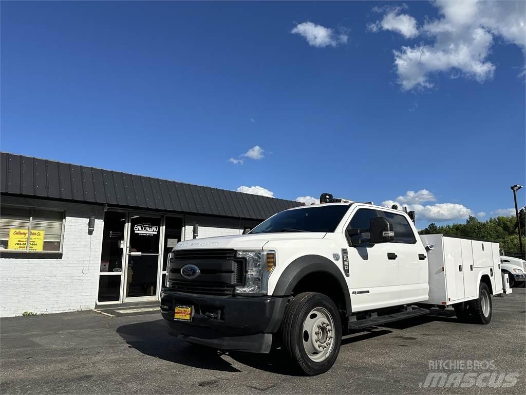 Ford F550 Vehículos - Taller