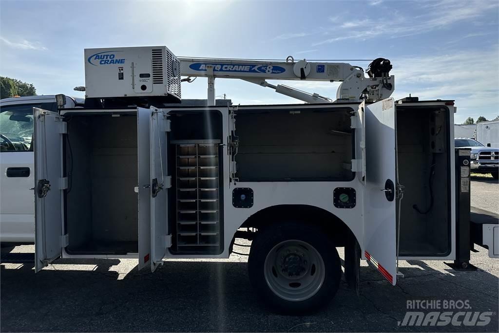Ford F550 Vehículos - Taller