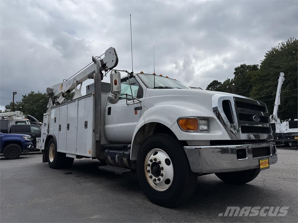 Ford F750 Vehículos - Taller