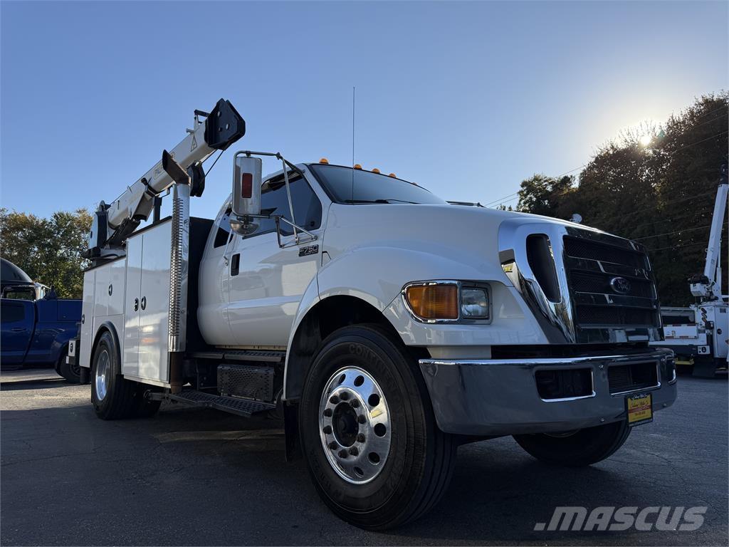Ford F750 Vehículos - Taller