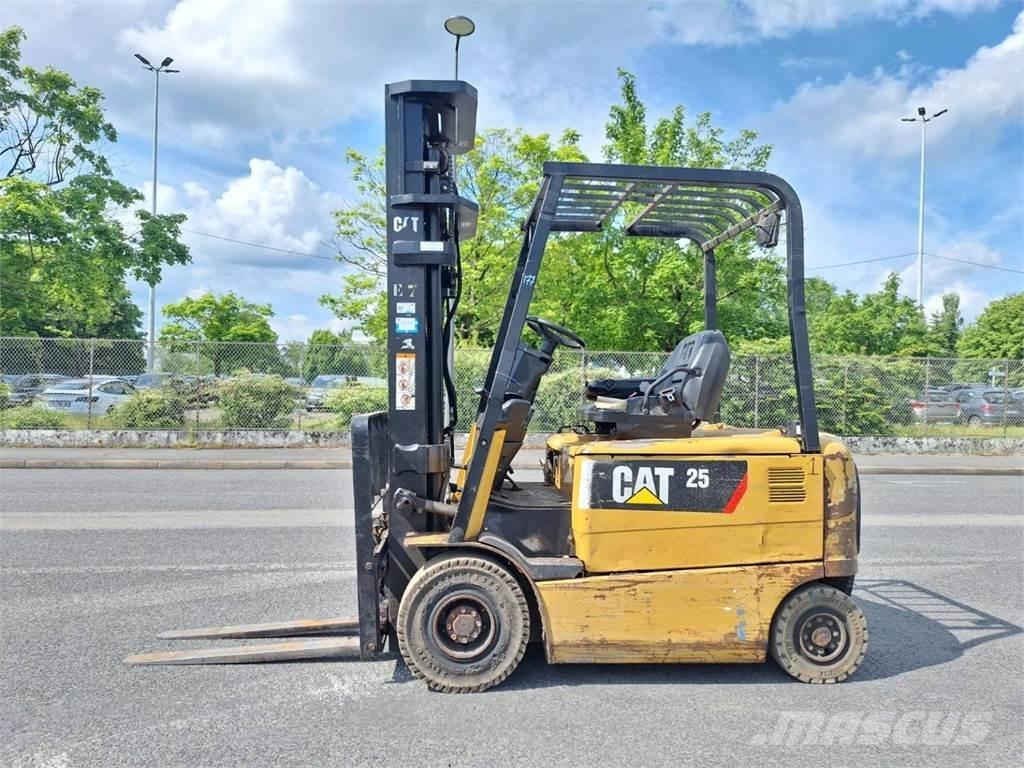 CAT EP25K-PAC Otras carretillas elevadoras