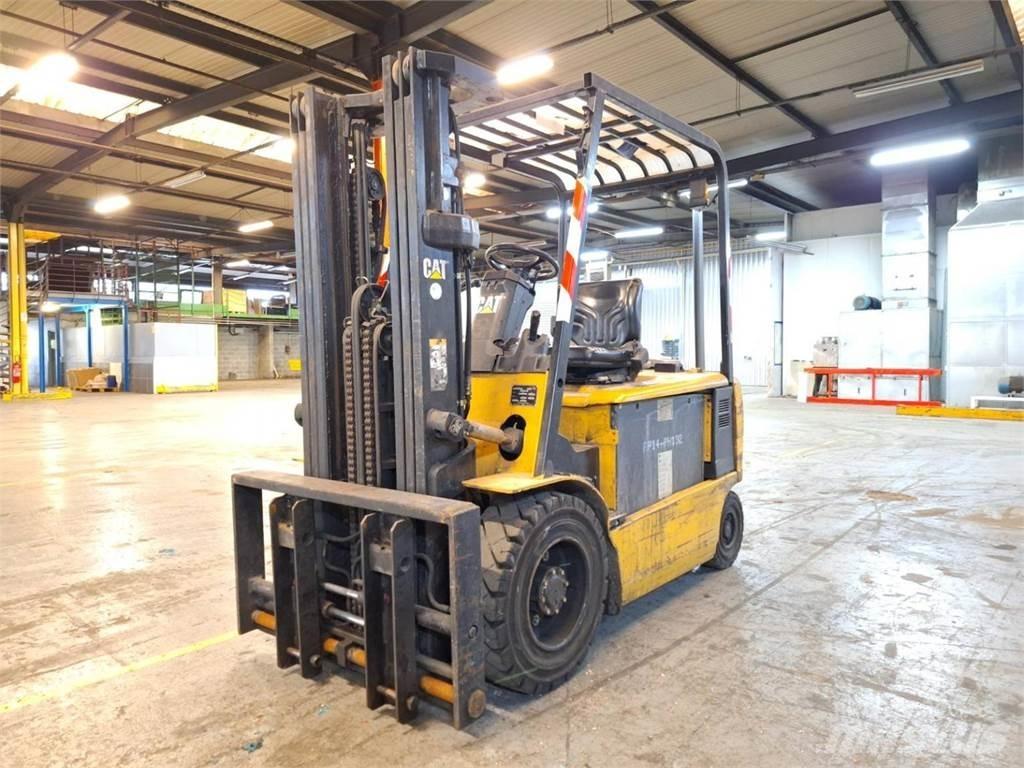 CAT EP30K-PAC Otras carretillas elevadoras