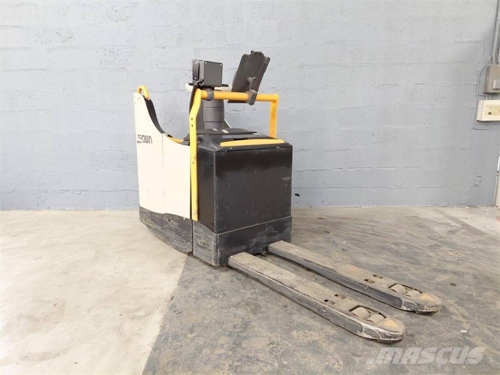 Crown WT3040 Apiladores eléctricos autopropulsados