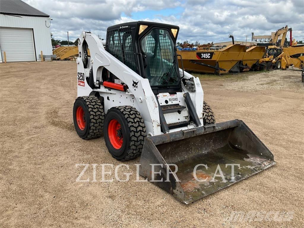 Bobcat S250 Minicargadoras