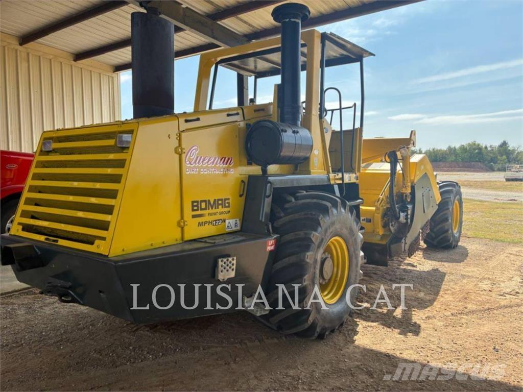 Bomag MPH-122 Equipos para la estabilización de suelos y reciclaje de asfalto