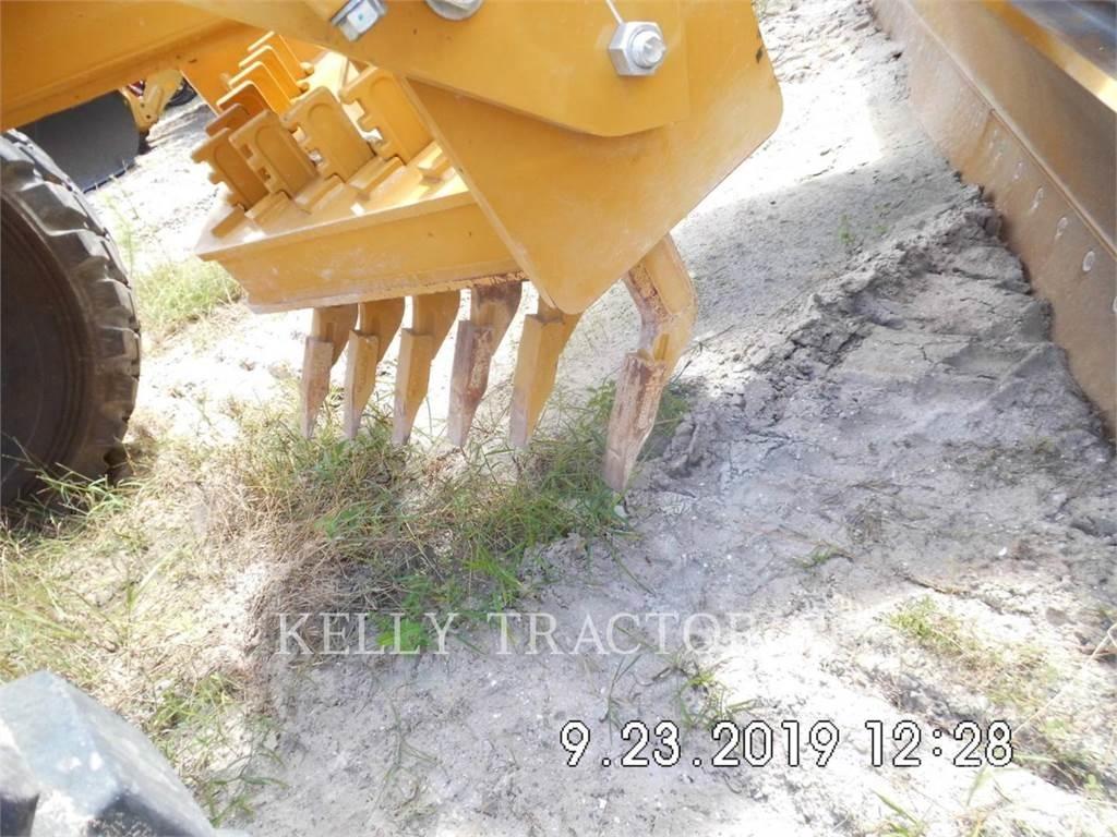CAT 120-14 Motoniveladoras