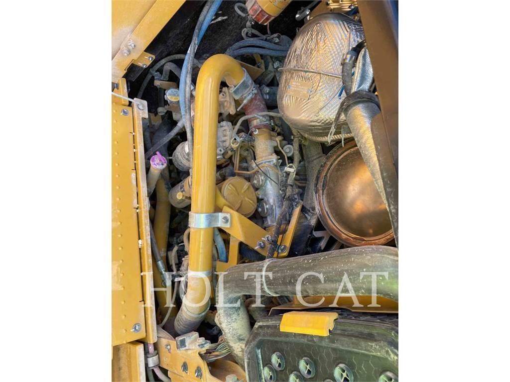 CAT 120 JOY Motoniveladoras