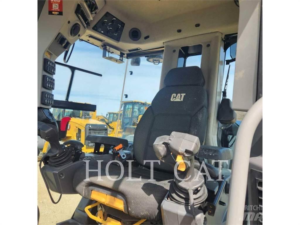 CAT 120 JOY Motoniveladoras